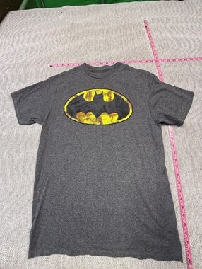 DC Comics Batman T-Shirt Men M Gray Vintage